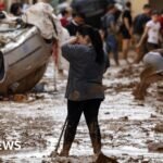 Spain flooding: Search for survivors continues