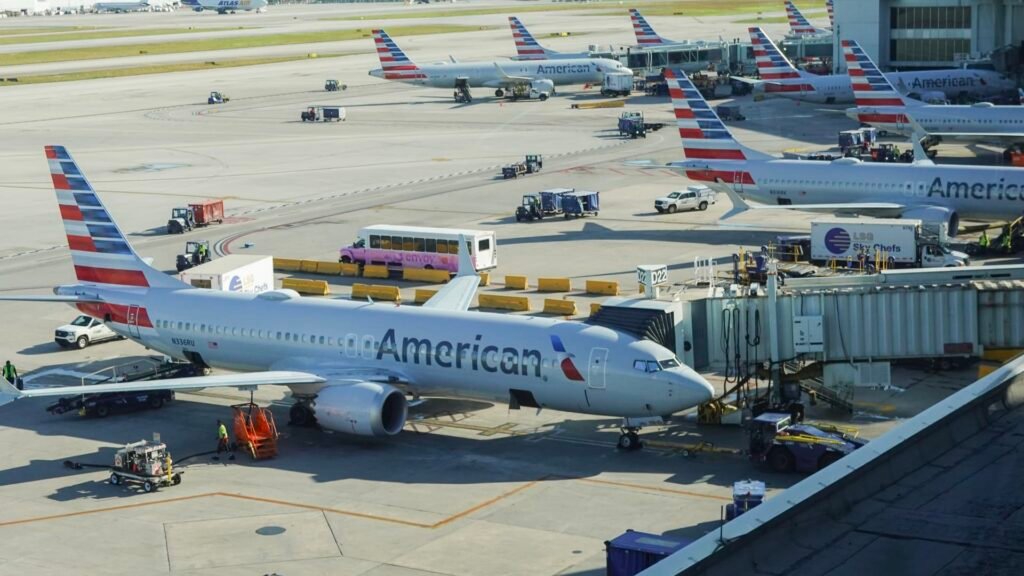 American Airlines temporarily grounded flights due to technical issue