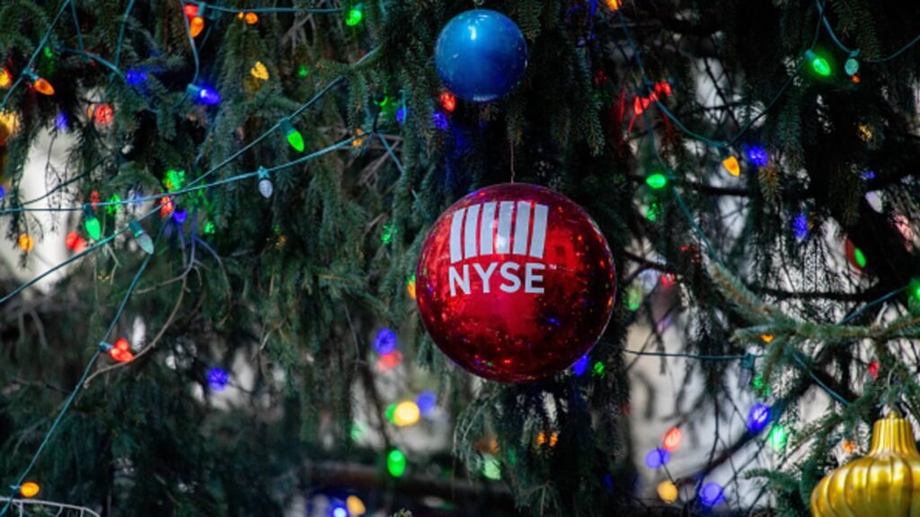 Investors are filled with the holiday spirit