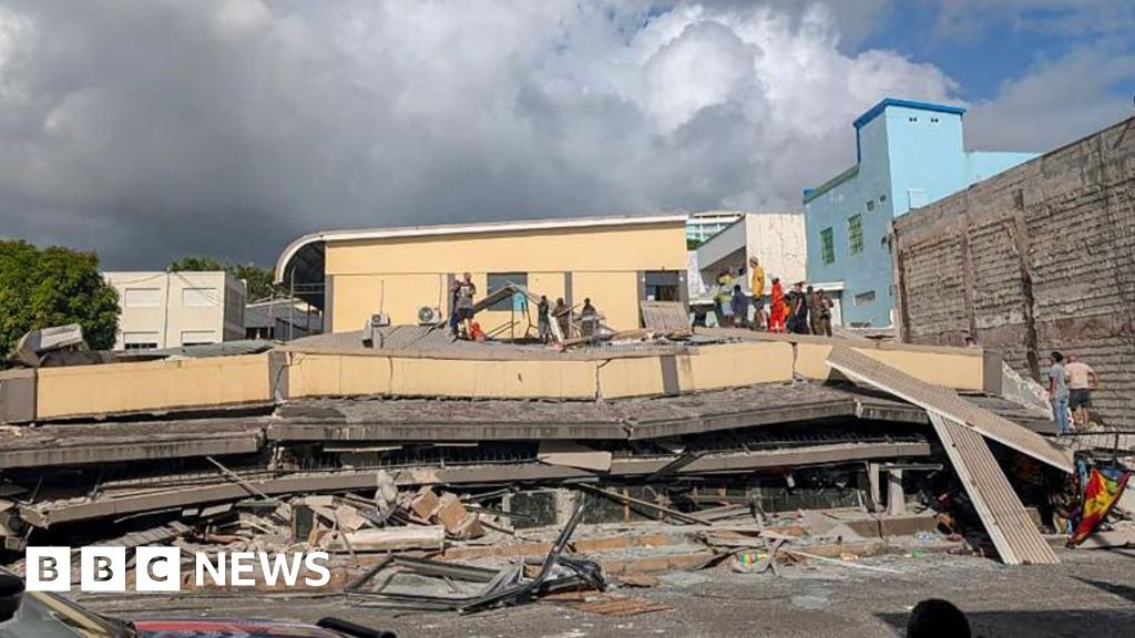 Buildings flattened as 7.3 magnitude earthquake hits Vanuatu